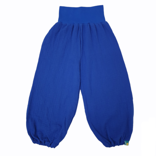 Musselinhose knallblau