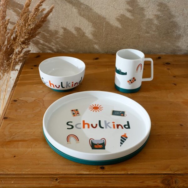Ava&Yves Porzellan-Set 'Schulkind Adventure' mit großem Teller (23cm), Becher und Müslischale